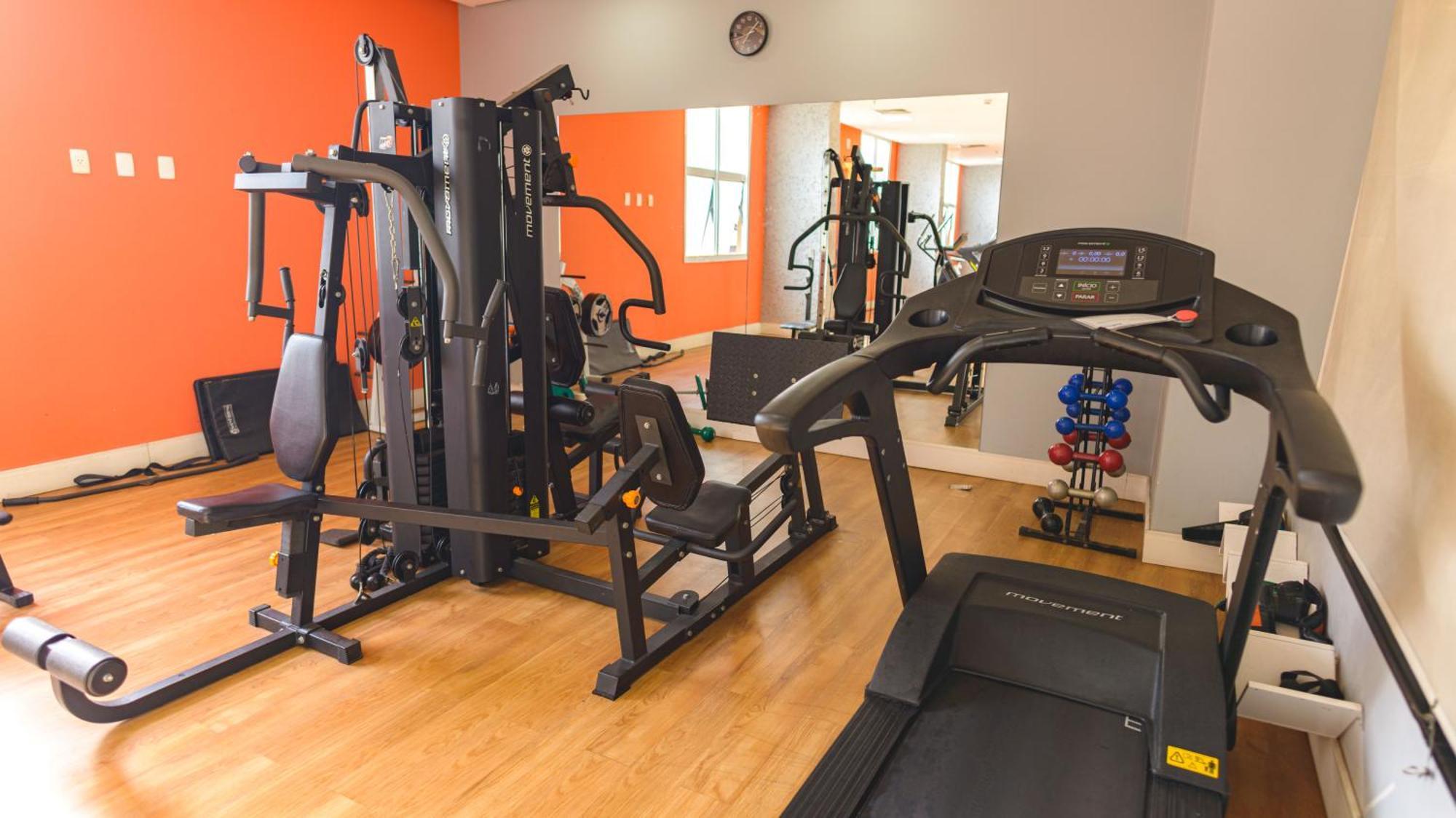 Radisson Alphaville Barueri Exterior foto A typical gym