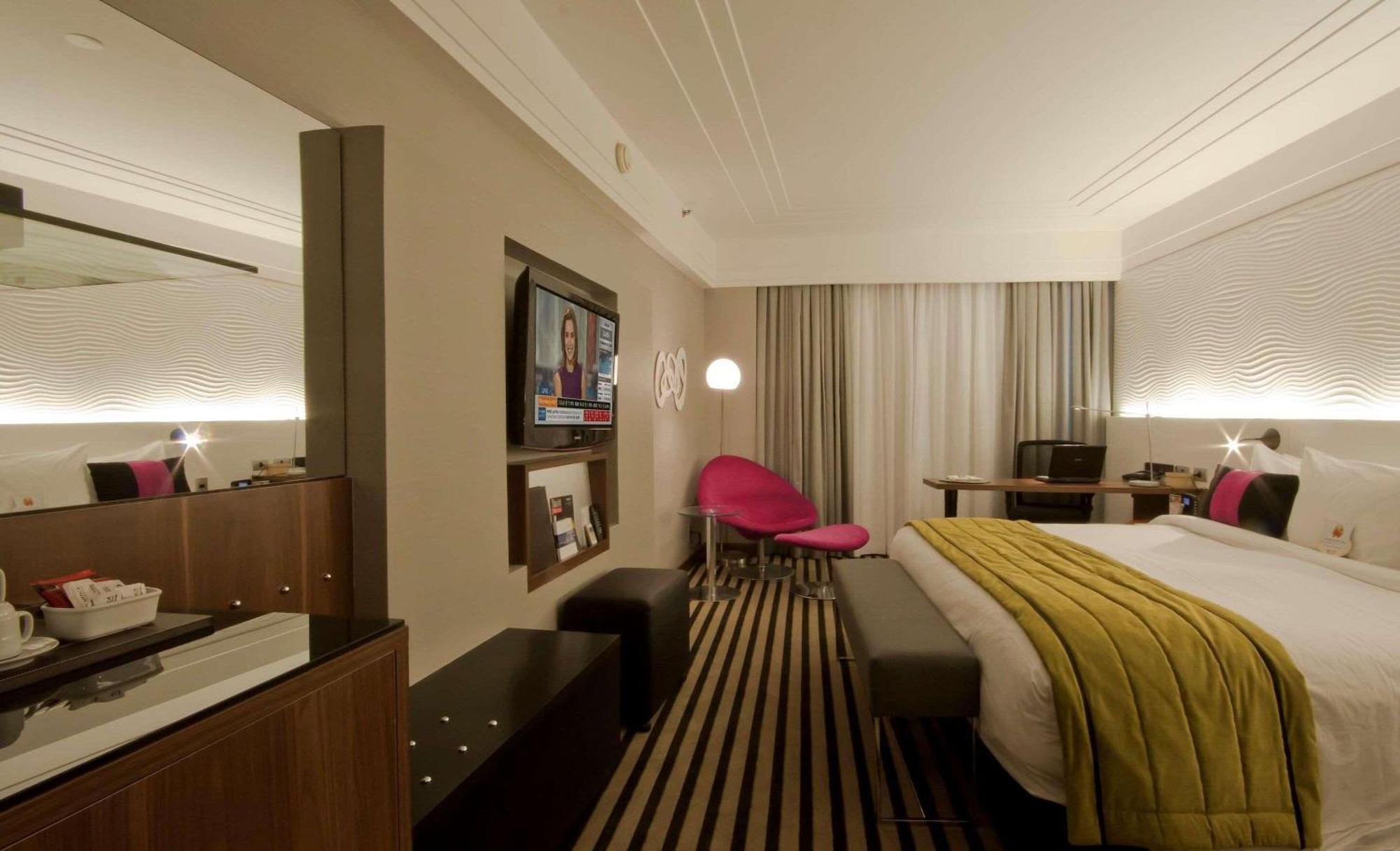 Radisson Alphaville Barueri Exterior foto A room at the Hilton London Paddington